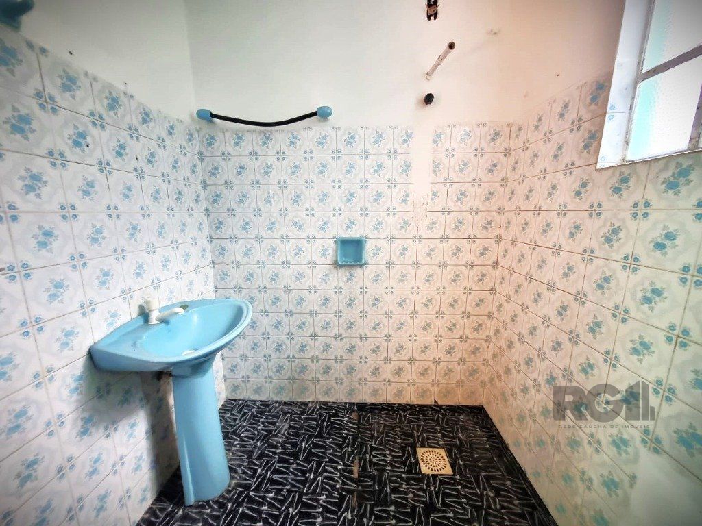 Casa 4 Dormitório(s) Bairro Nonoai — foto 12