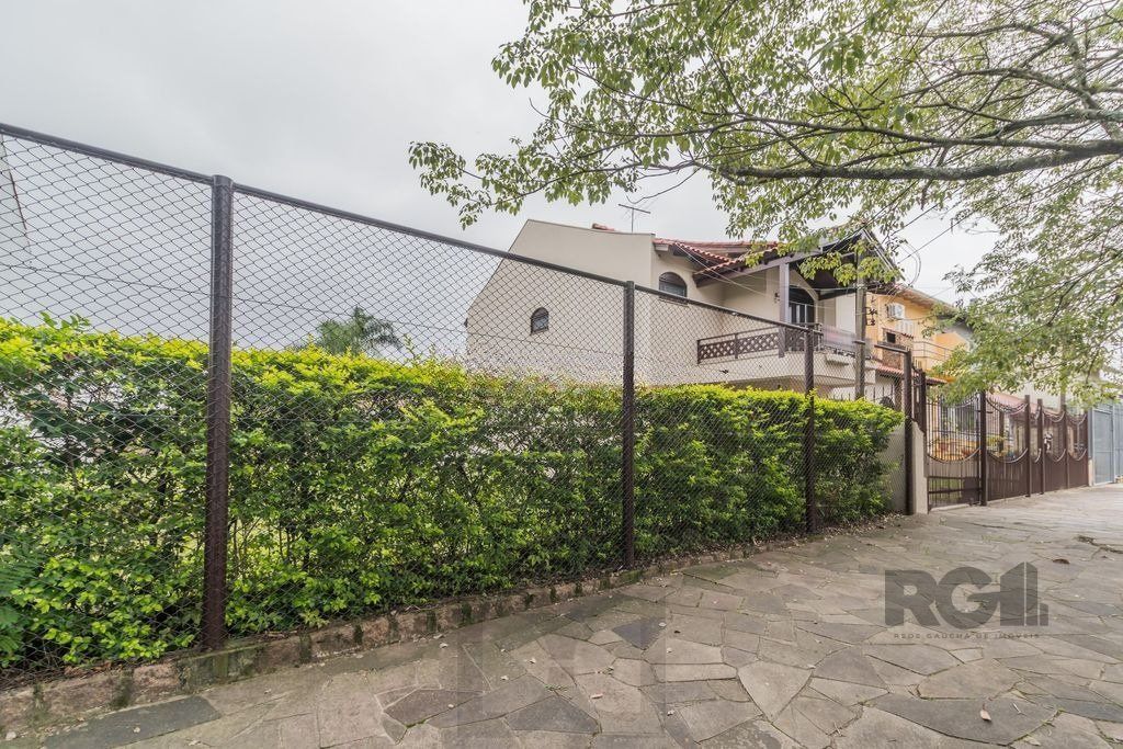 Casa com 287m², 5 dormitórios, piscina, 4 vagas no bairro Jardim Itu — foto 48