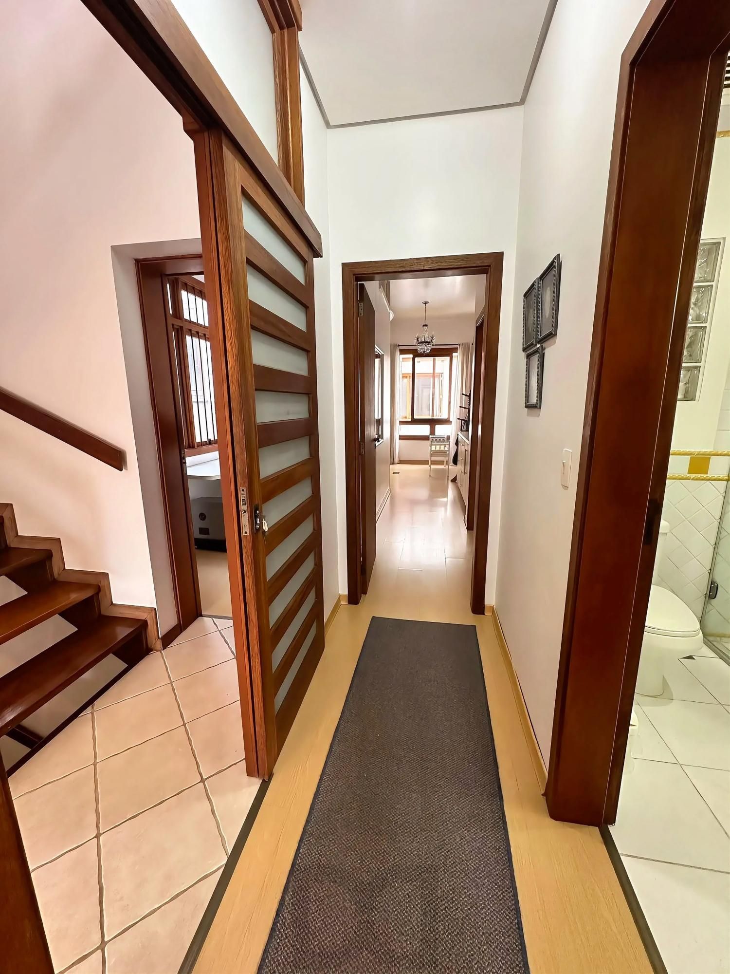 Casa com 4 dormitórios e 309m² à venda em Floresta, Porto Alegre. — foto 20
