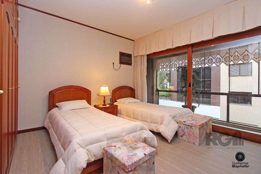 Apartamento de 3 dormitórios á venda em Bairro Petrópolis, Porto Alegre — foto 32