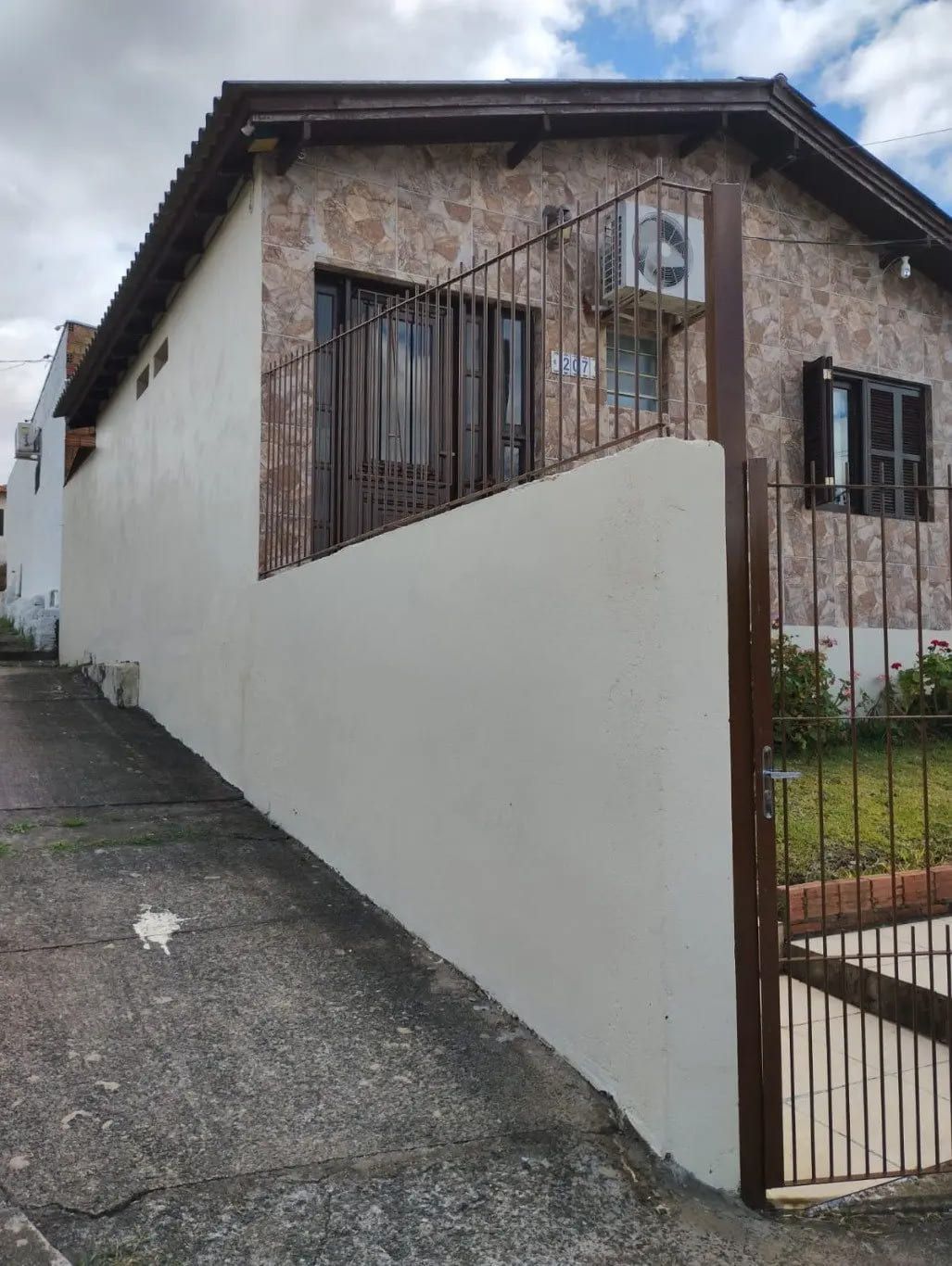 Casa de 3 dormitórios e 111m² à venda em Jardim Botânico, Porto Alegre. — foto 18