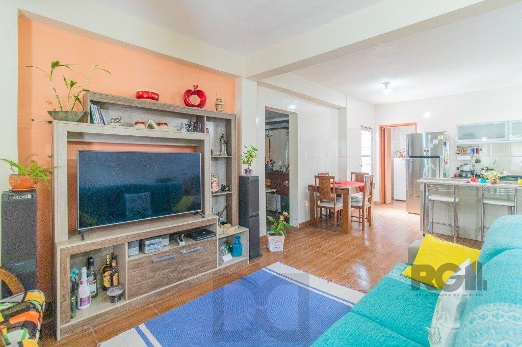 Casa com 3 dormitórios e 3 vagas no bairro Santa Tereza — foto 1