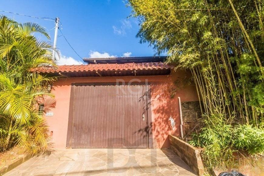 CASA DE 2 DORMITÓRIOS, PISCINA, CHURRASQUEIRA E 2 VAGAS DE GARAGEM NO BAIRRO HÍPICA — foto 12