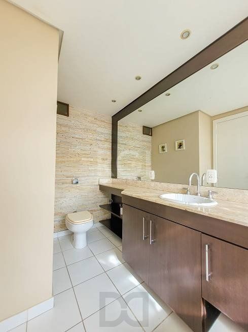 Apartamento 94m² - semi mobiliado, 2 dormitórios, 1 suíte, terraço e 2 vagas de garagem no Moinhos de Vento — foto 13