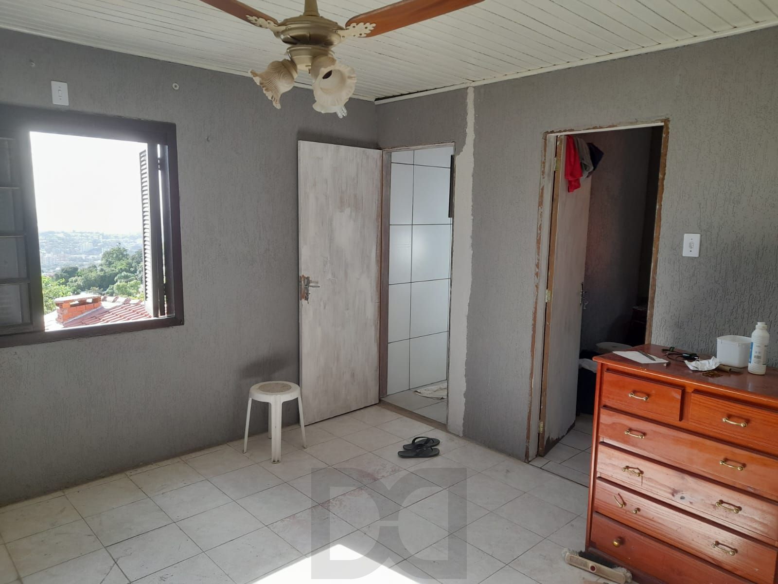 Casa à venda com piscina no bairro Glória, Zona Sul de Porto Alegre – 207m² construídos, pátio amplo e excelente potencial residencial — foto 8