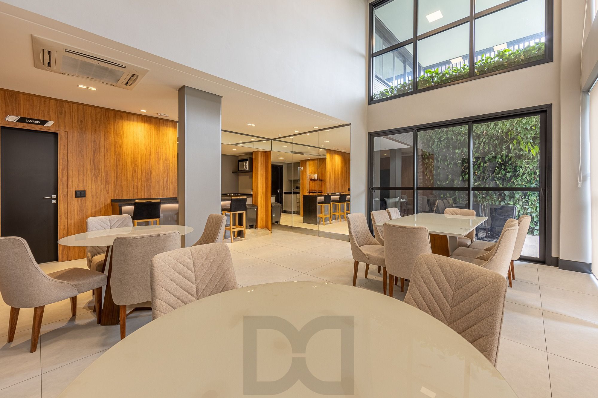 Apartamento Garden de 3 dormitórios no bairro Menino Deus - Porto Alegre. — foto 25