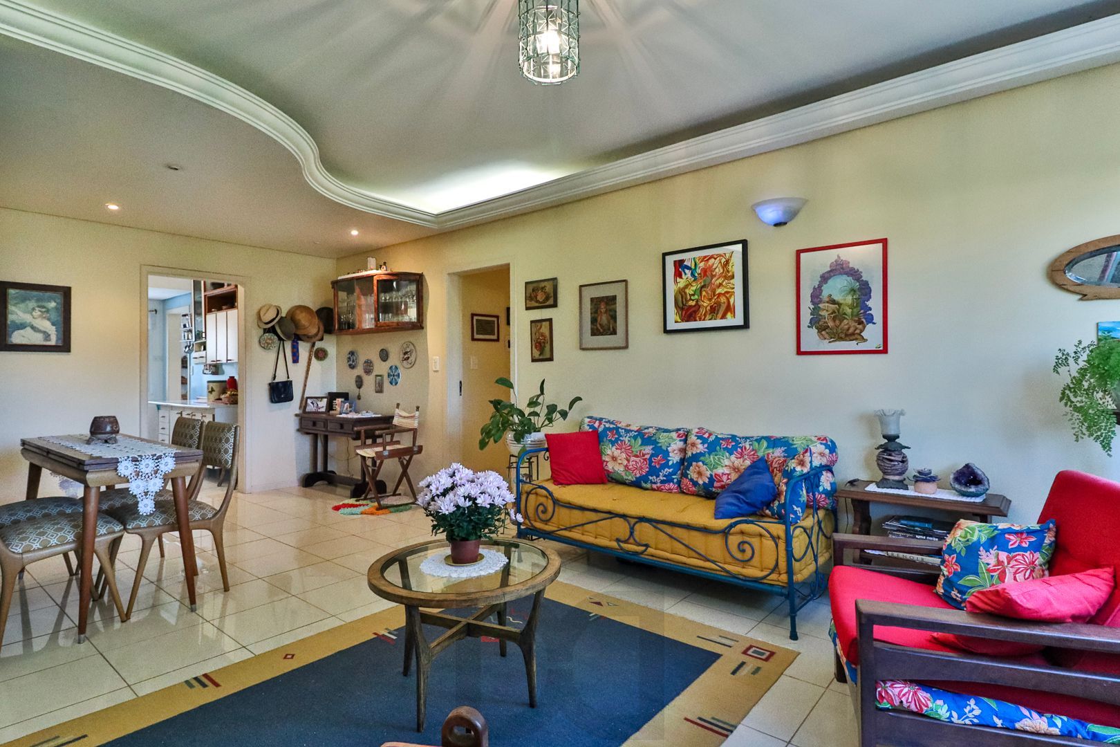 Apartamento para venda de 3 dormitórios, no bairro Teresópolis em Porto Alegre/RS. — foto 3