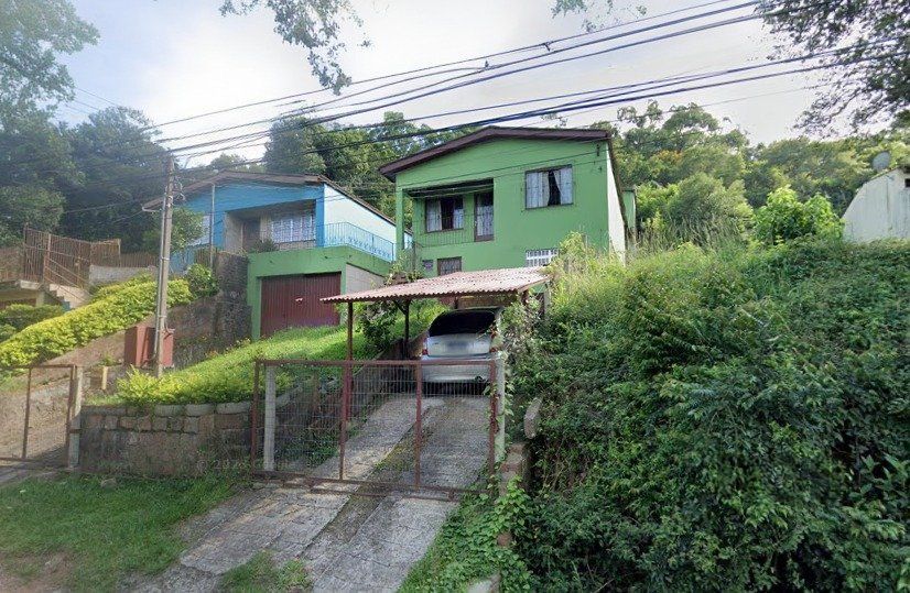 Casa 280m² - 5 dormitórios, 4 banheiros, 2 vagas no bairro Cascata — foto 1