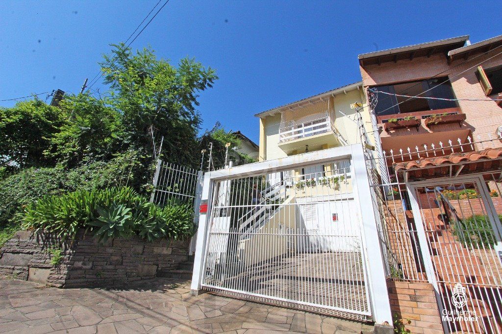 Casa para Venda - 240m², 5 dormitórios, sendo 1 suites, 3 vagas - Menino Deus — foto 44