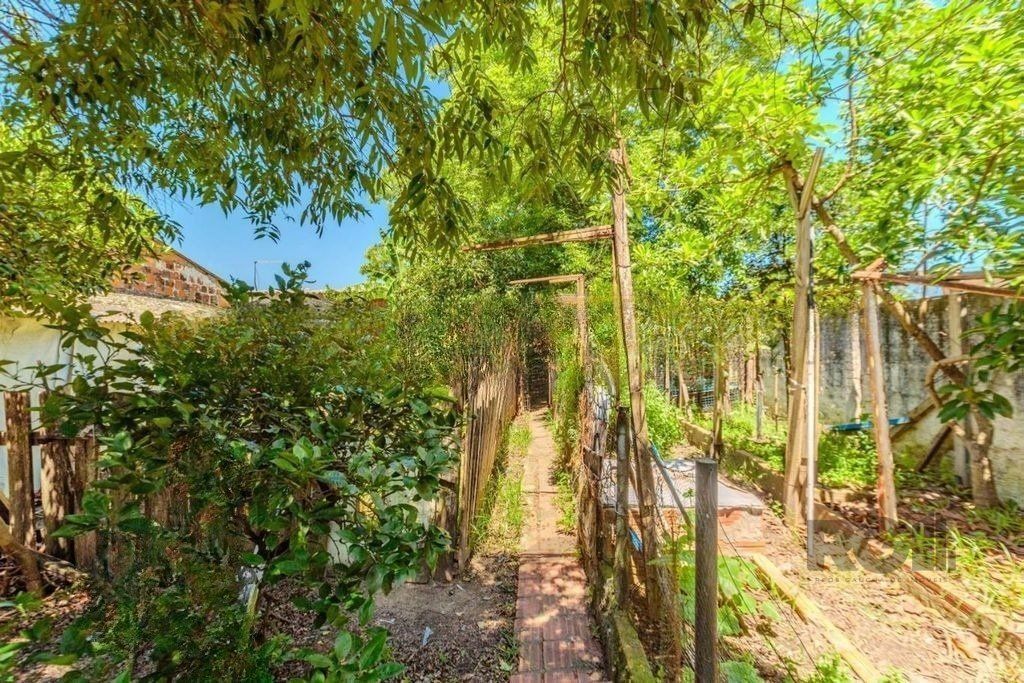 Casa de 3 dormitórios no bairro Rubem Berta — foto 28