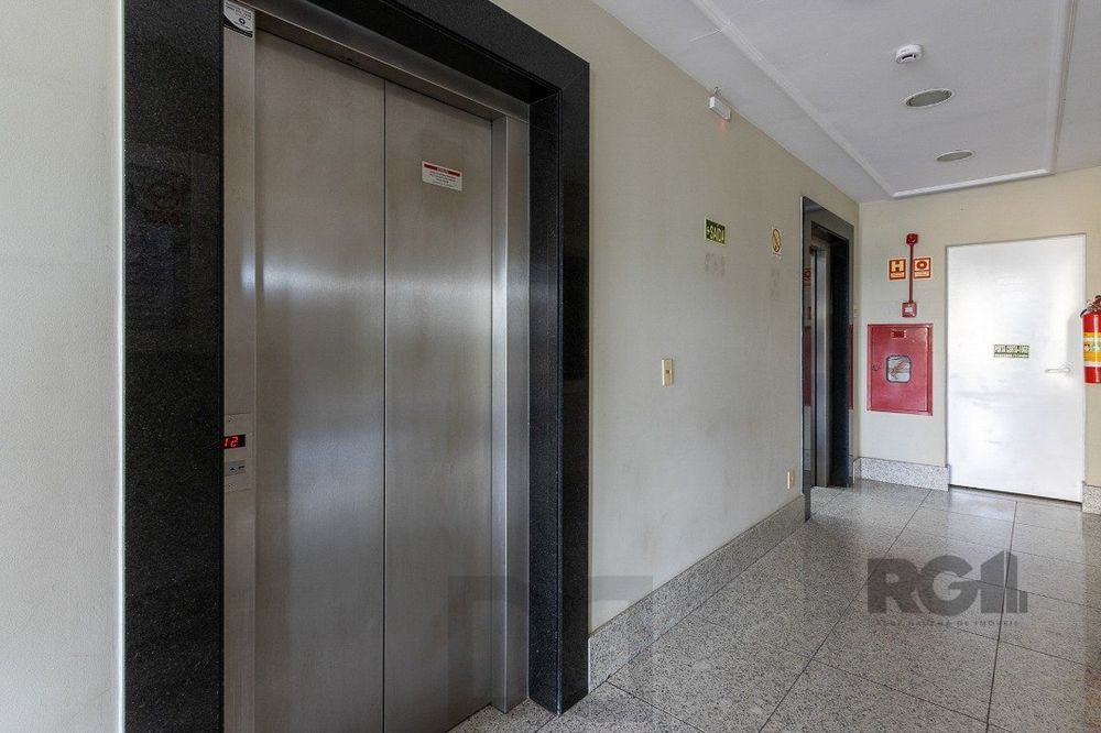 Apartamento com 3 dormitórios  na Zona Sul de Porto Alegre RS. — foto 32