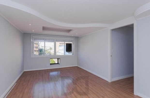 Apartamento com 3 quartos, 1 vaga no bairro Menino Deus — foto 1