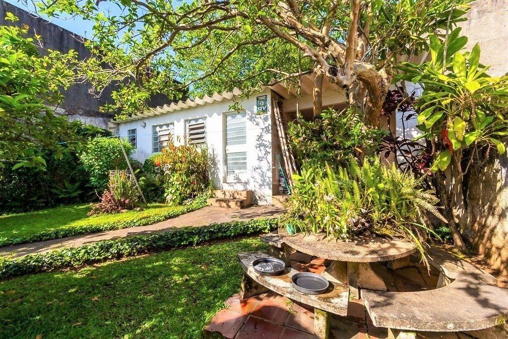 Casa de 424m² no Bairro Chácara Das Pedras — foto 30