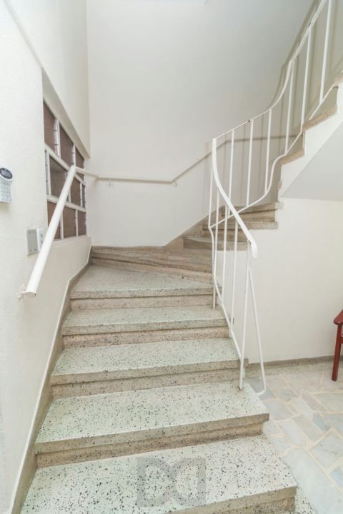 Apartamento de 2 dormitorios à venda no Bairro Vila Jardim - Porto Alegre — foto 18