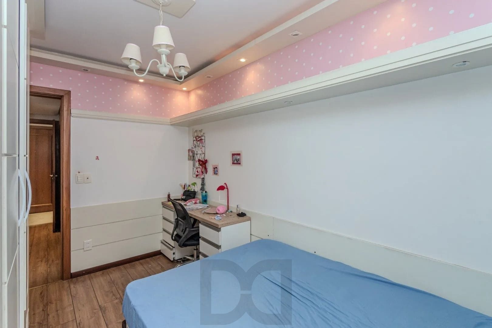 Apartamento de 3 dormitórios, no bairro Petrópolis em Porto Alegre — foto 13