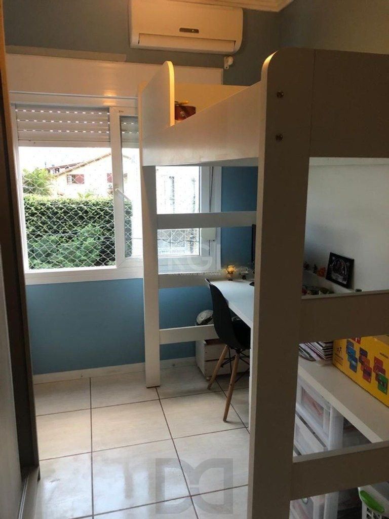 Casa com 03 dormitórios, 01 suíte, pátio com churrasqueira e 03 vagas de garagem no bairro Tristeza — foto 10