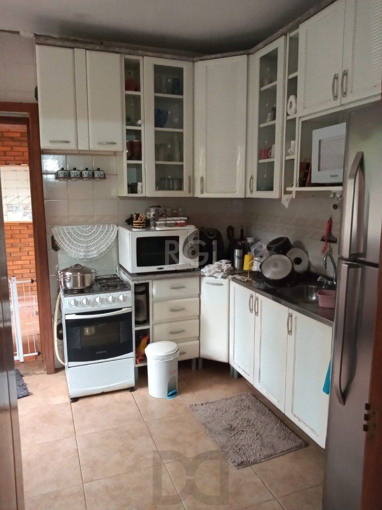 Casa para Venda - 256.87m², 3 dormitórios, sendo 1 suites, 2 vagas - Teresópolis — foto 9