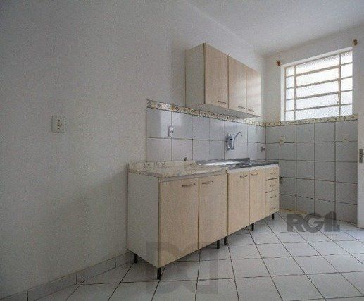 apartamento amplo e bem localizado de 2 dormitórios+dependência — foto 13