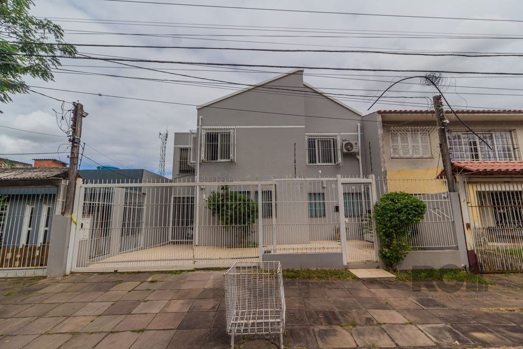 Casa com 3 dormitórios no bairro Nonoai — foto 31
