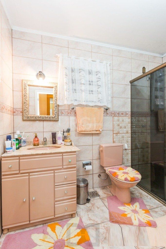 Casa para Venda - 258m², 3 dormitórios, sendo 1 suites, 4 vagas - Teresópolis — foto 15