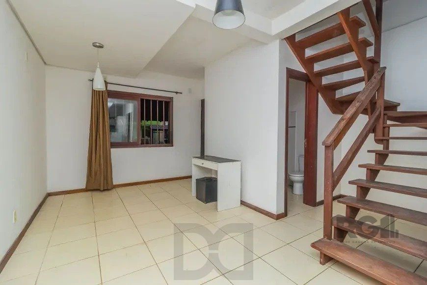 Casa 110m² - 3 dormitórios, 1 vaga no bairro Aberta dos Morros — foto 1
