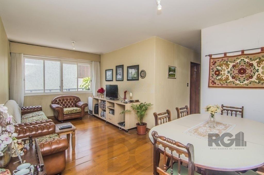 Apartamento para Venda - 90.85m², 3 dormitórios, Petrópolis — foto 2
