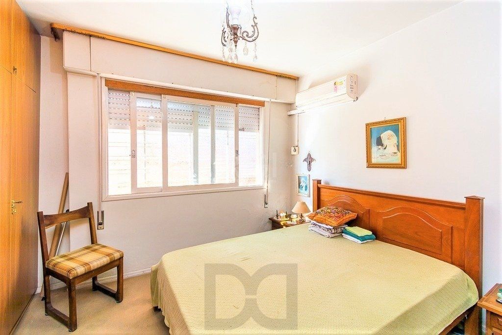 Casa de 424m² no Bairro Chácara Das Pedras — foto 16