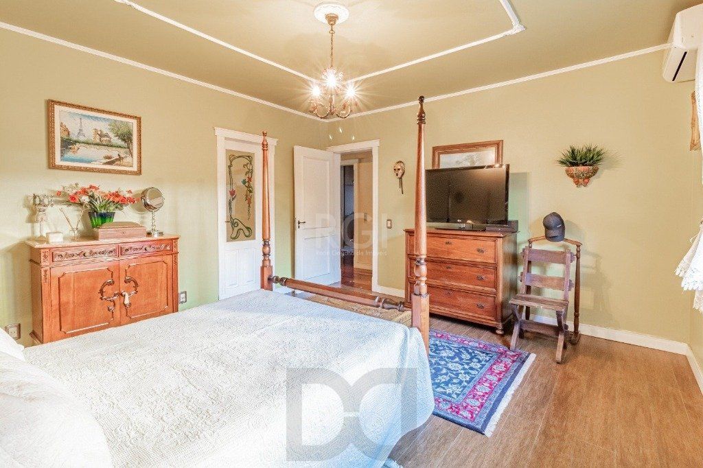 Casa de 3 dormitórios e 4 vagas de garagem no bairro Jardim Itu — foto 13