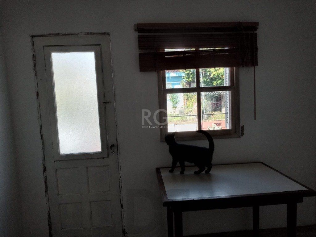 Casa para Venda - 384m², 3 dormitórios, sendo 1 suites, 3 vagas - Teresópolis — foto 11