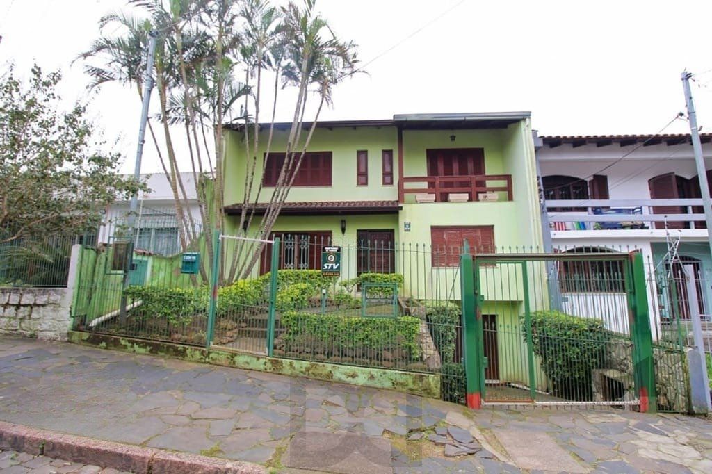 Casa de 275m² - 3 dormitórios e 3 vagas no bairro Coronel Aparício Borges — foto 38