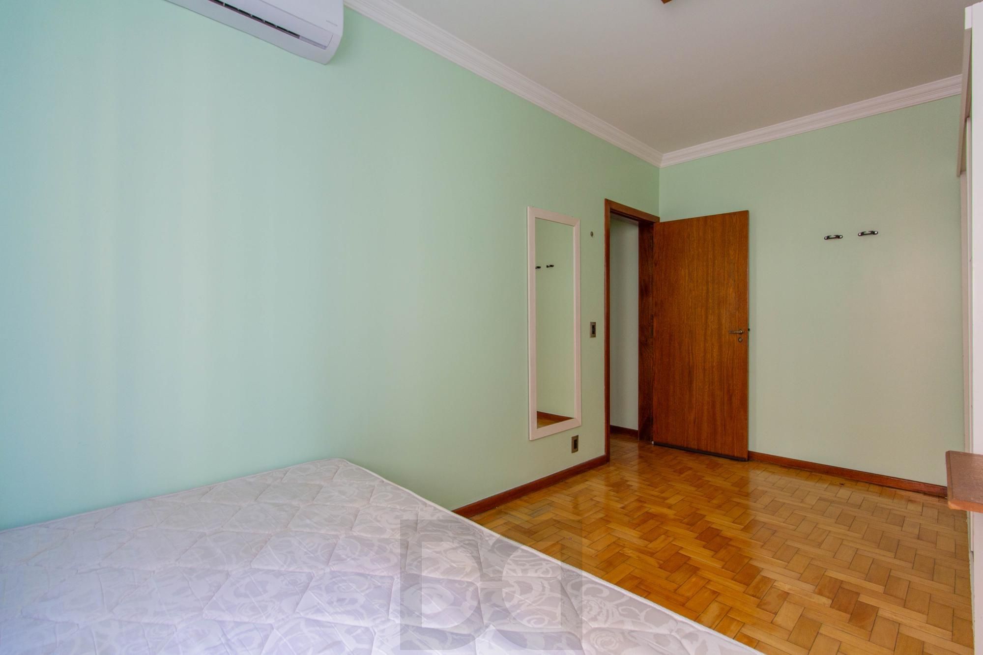Apartamento de 2 dormitórios no bairro Centro Histórico - Porto Alegre — foto 12