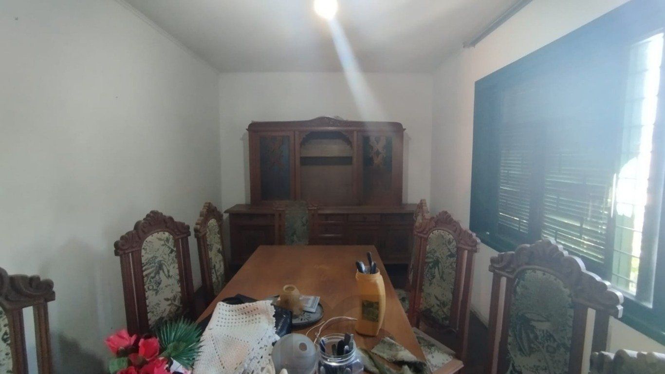 Casa com 4 quartos e 257m² à venda em Guarujá, Porto Alegre. — foto 7