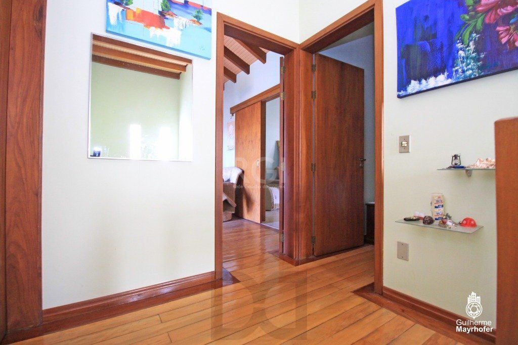 Casa para Venda - 240m², 4 dormitórios, sendo 3 suites, 6 vagas - Jardim Sabará — foto 8