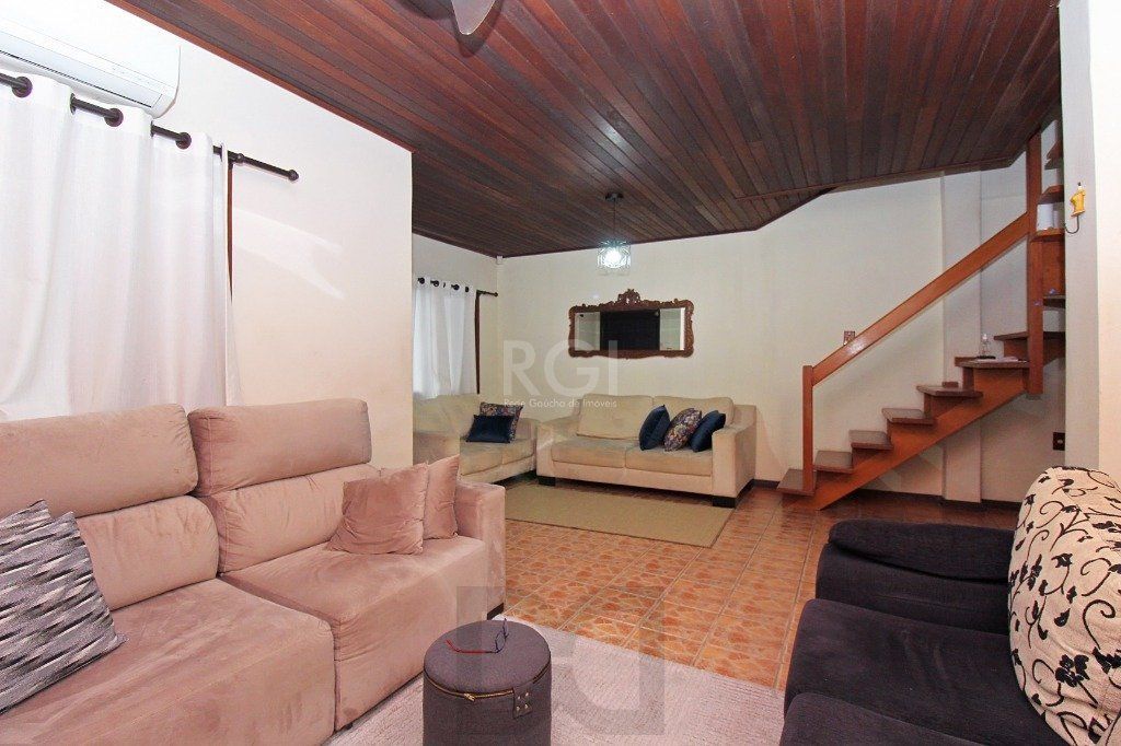 Casa para Venda - 150m², 4 dormitórios, sendo 1 suites, 3 vagas - Nonoai — foto 7