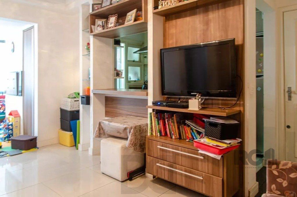 Apartamento 2 dormitórios  com 1 vaga no bairro Teresópolis em Porto Alegre — foto 5