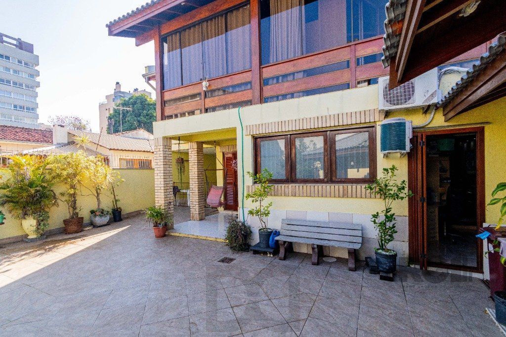 Casa de 4 dormitórios 304m² no bairro Jardim Lindóia — foto 5