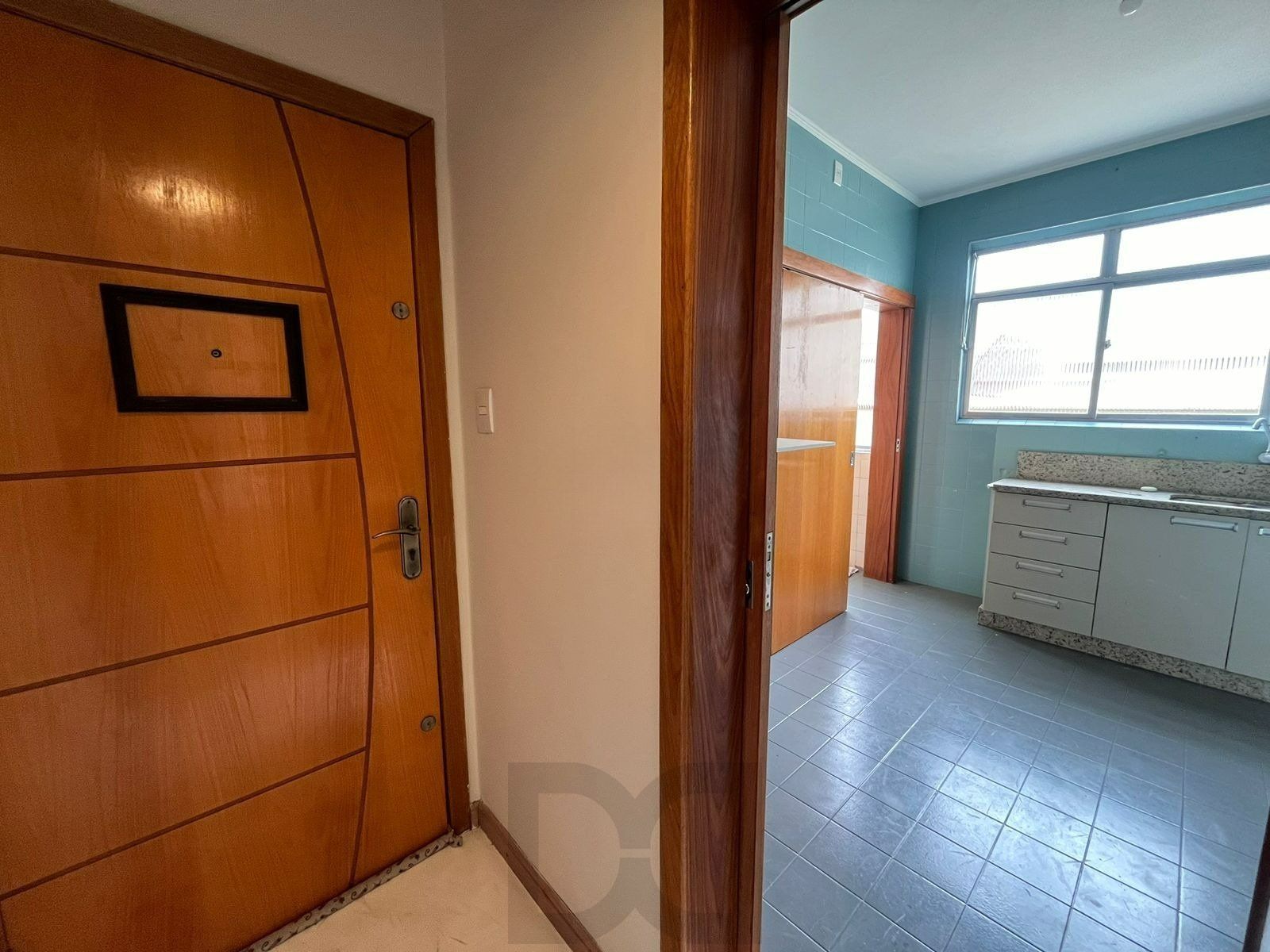 Apartamento de 3 dormitórios á venda no Bairro Rio Branco, Porto Alegre. — foto 2