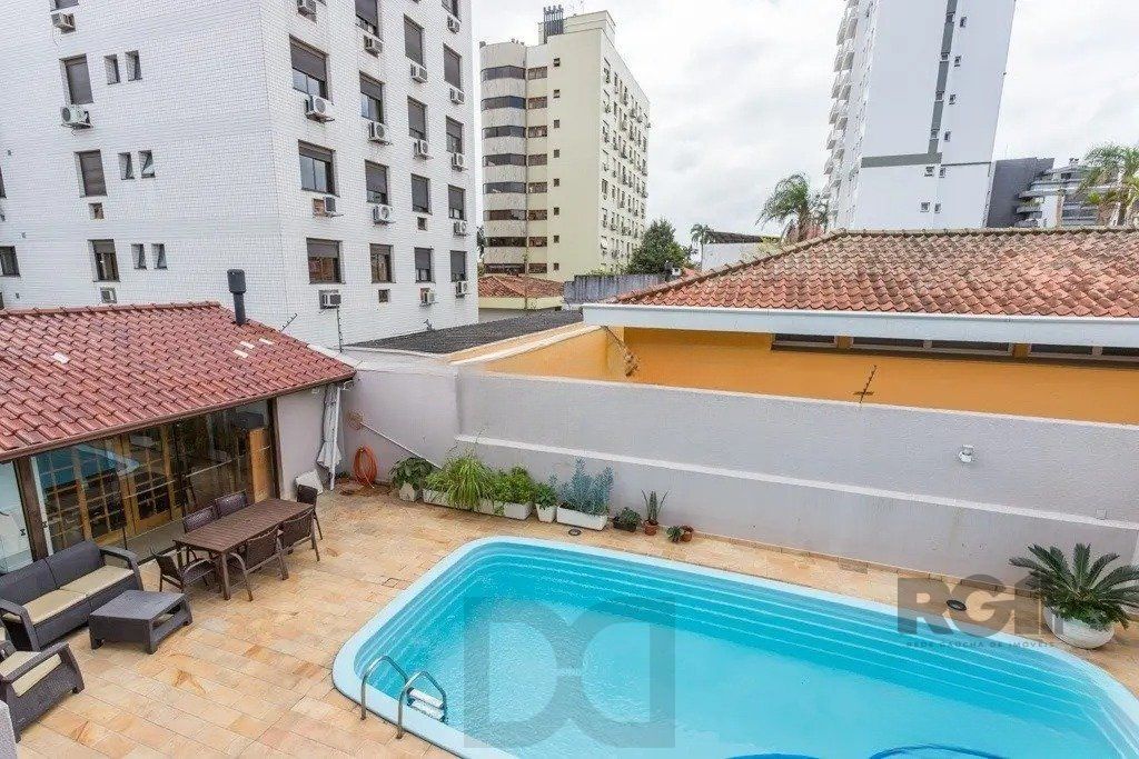Casa com 3 dormitórios no bairro Jardim Lindóia — foto 40