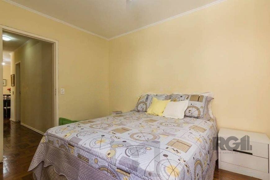 Apartamento 86m² - 3 dormitórios, 2 banheiros, 1 vaga no bairro Petrópolis — foto 5