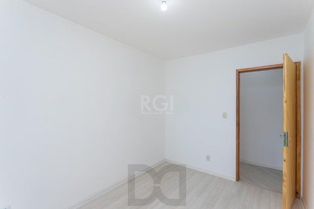 Cobertura de 140m² - 3 dormitórios, 2 banheiros, terraço com churrasqueira e 1 vaga de garagem no Bom Jesus — foto 12