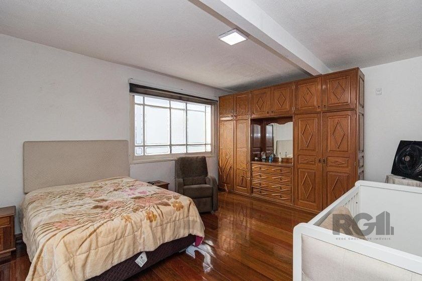 Casa Mista 266m² - 4 dormitórios, 1 suíte, 3 vagas no bairro Parque Santa Fé — foto 4