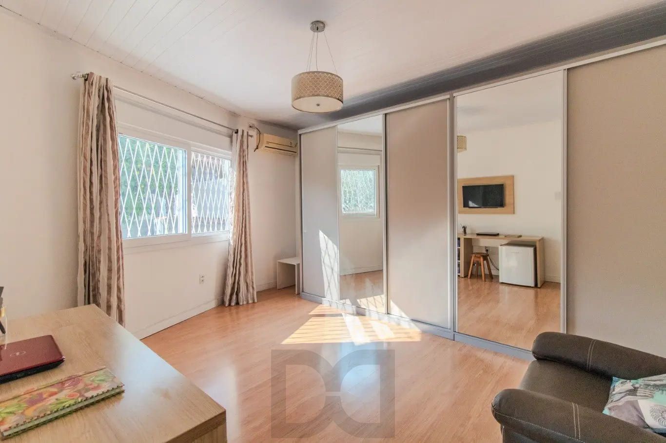 Casa de 3 dormitórios com 90m² à venda no Bairro Medianeira — foto 6
