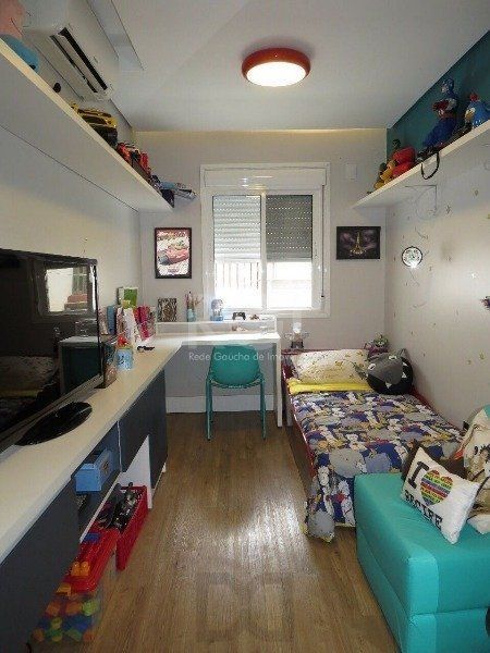 EXCELENTE CASA COM 3 DORMITÓRIOS, 1 SUÍTE E VAGA DE GARAGEM PARA 3 CARROS. — foto 12