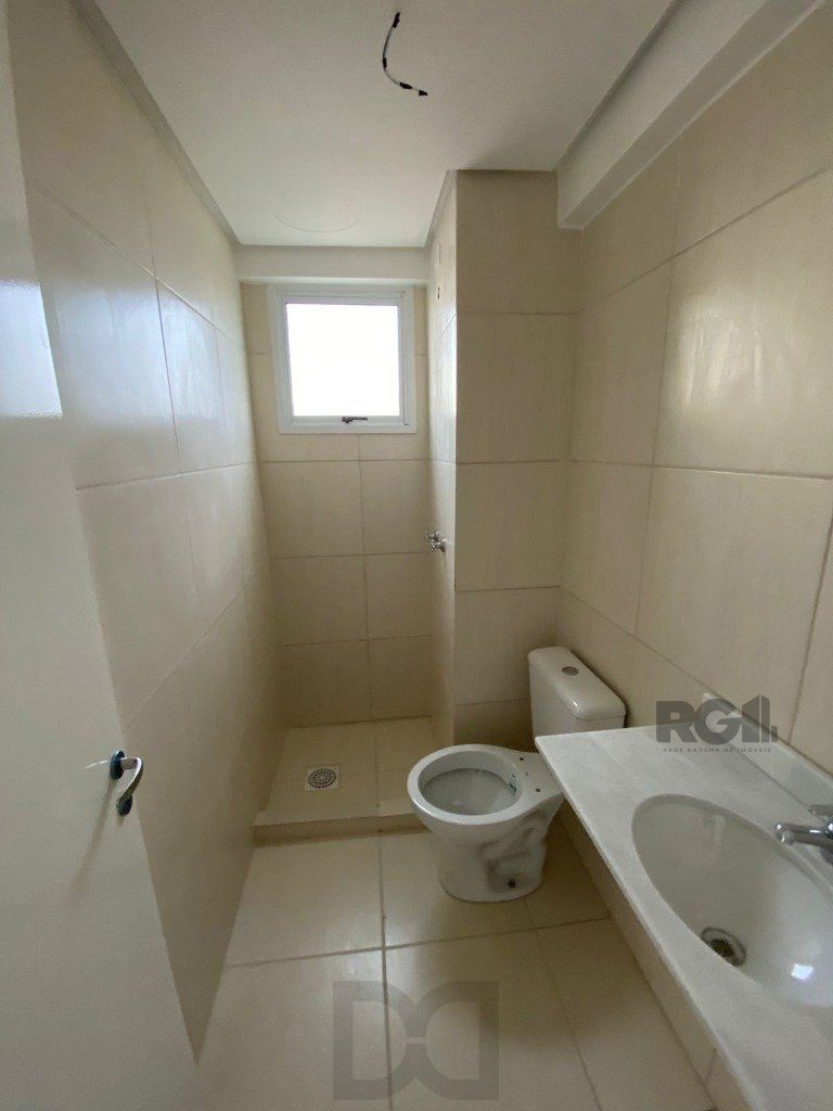 Apartamento novo, 2 dormitórios elevador e garagem — foto 12