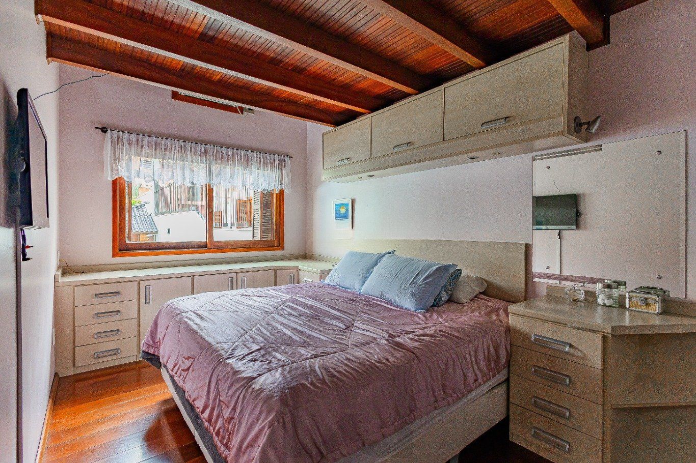 Casa de 4 dormitórios e 208m² à venda no Bairro Jardim Botânico, Porto Alegre. — foto 15