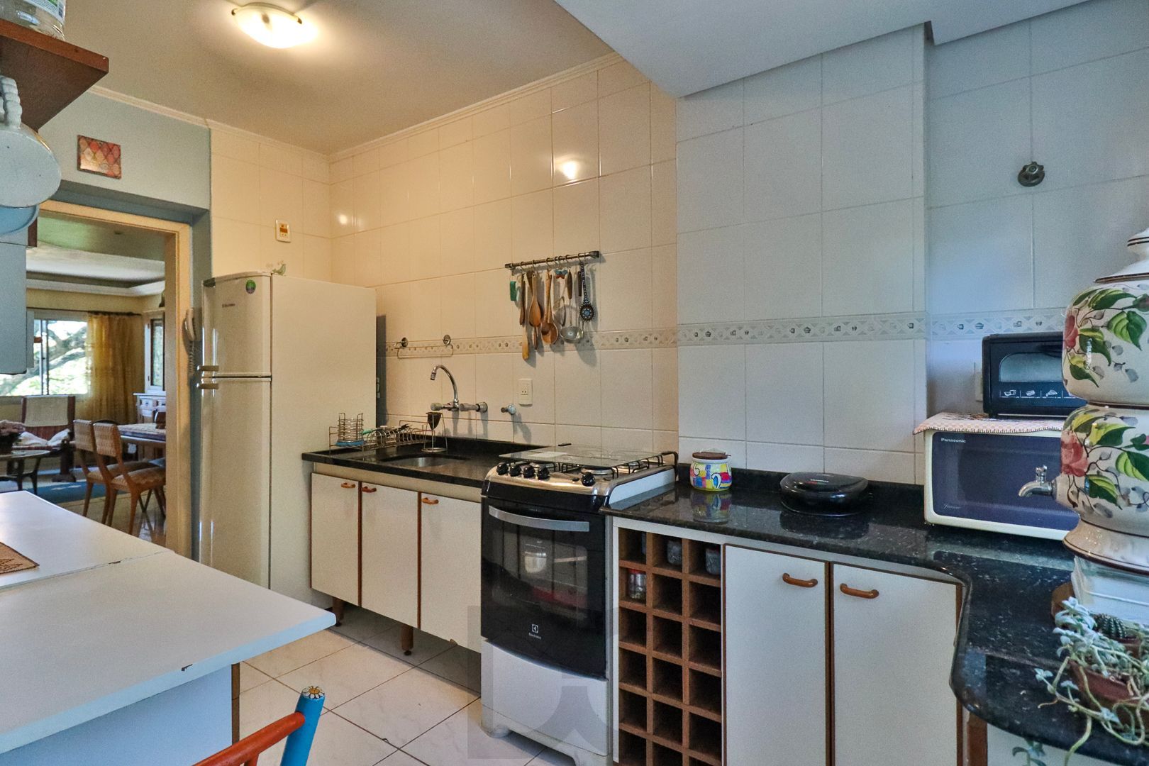 Apartamento para venda de 3 dormitórios, no bairro Teresópolis em Porto Alegre/RS. — foto 8