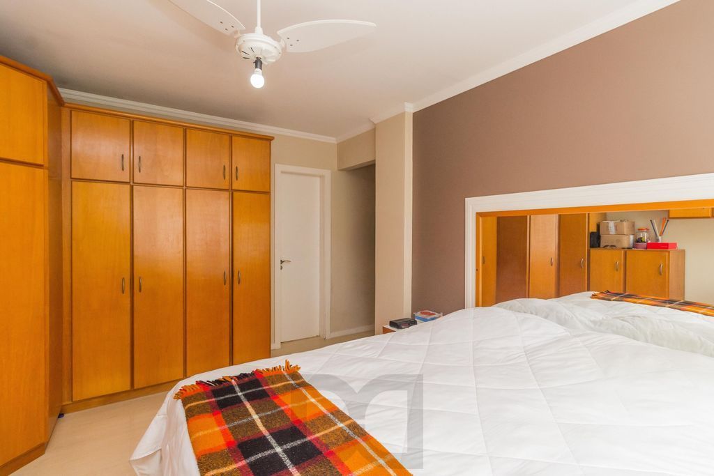 Apartamento de 3 dormitórios no bairro Jardim Itu Sabará - Porto Alegre — foto 17