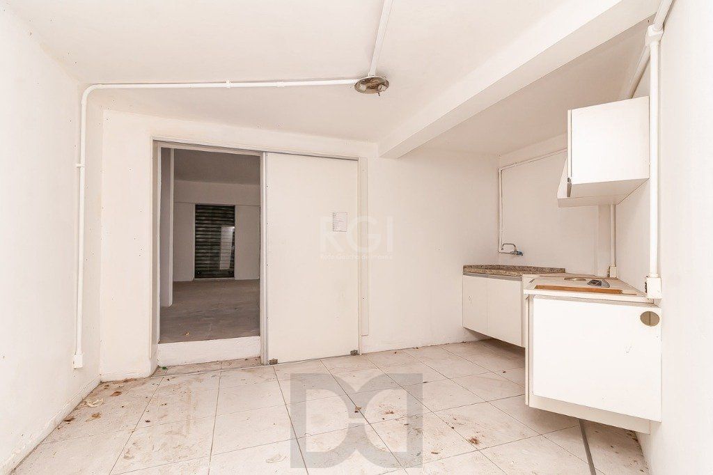 Loja para Venda - 320m², 0 dormitórios, São João — foto 13