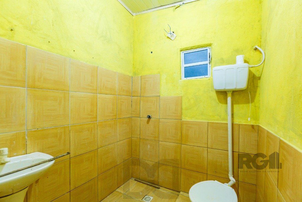 Casa de 4 Dormitório(s) Bairro Nonoai - Porto Alegre — foto 23