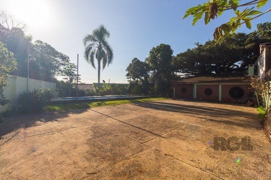 Casa 4 Dormitórios, piscina, bairro Teresópolis — foto 10